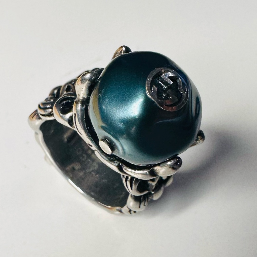 **Gucci** Statement Piece Cocktail Ring! Size Six